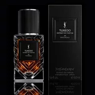 YSL LVDP Tuxedo Extrait de Parfum 66 Patchouli 50ml fles en de elegante getextureerde doos op een zwarte achtergrond.